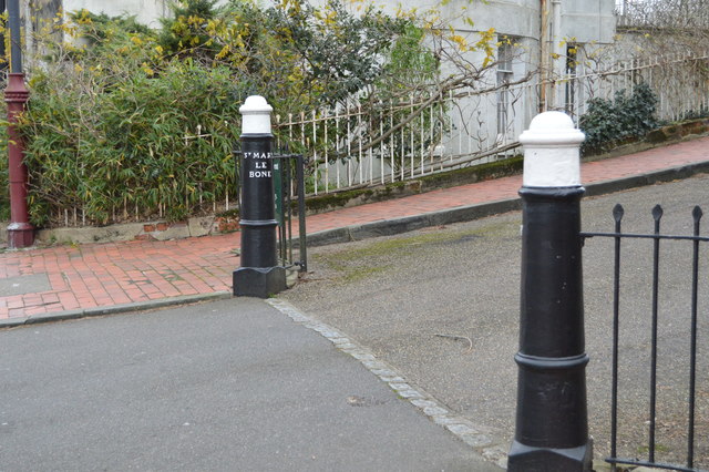 how to install bollards in existing concrete