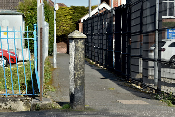 bollards definition