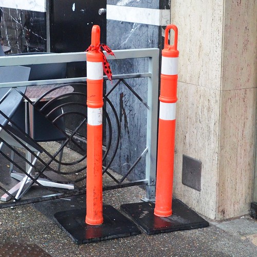 bollards caps