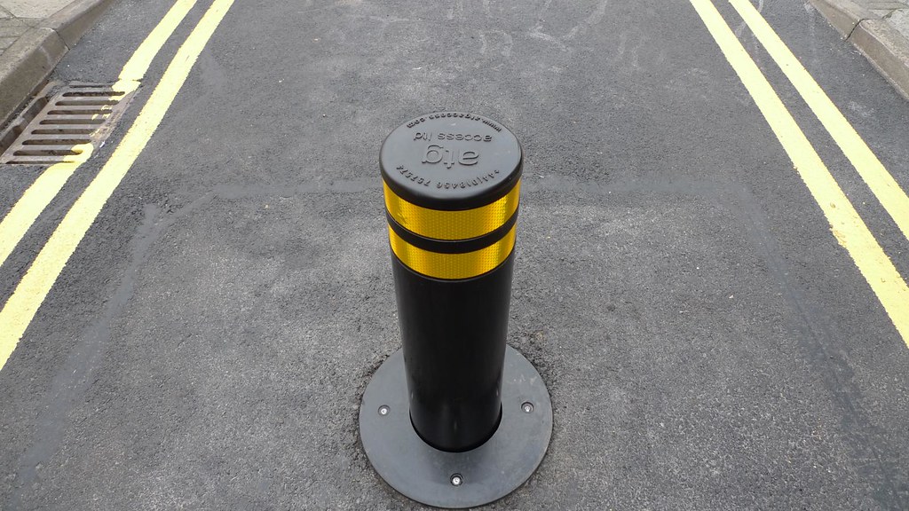 bollards with chain loop